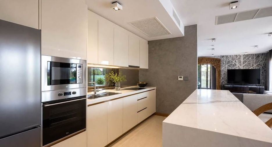 For sale 4 bedrooms villa in Thalang, Phuket