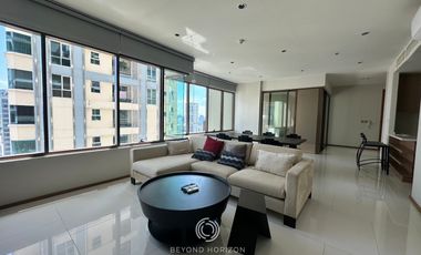 For rent 3 bedrooms condo in Khlong Toei, Bangkok