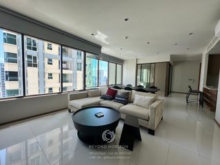 For rent 3 bedrooms condo in Khlong Toei, Bangkok