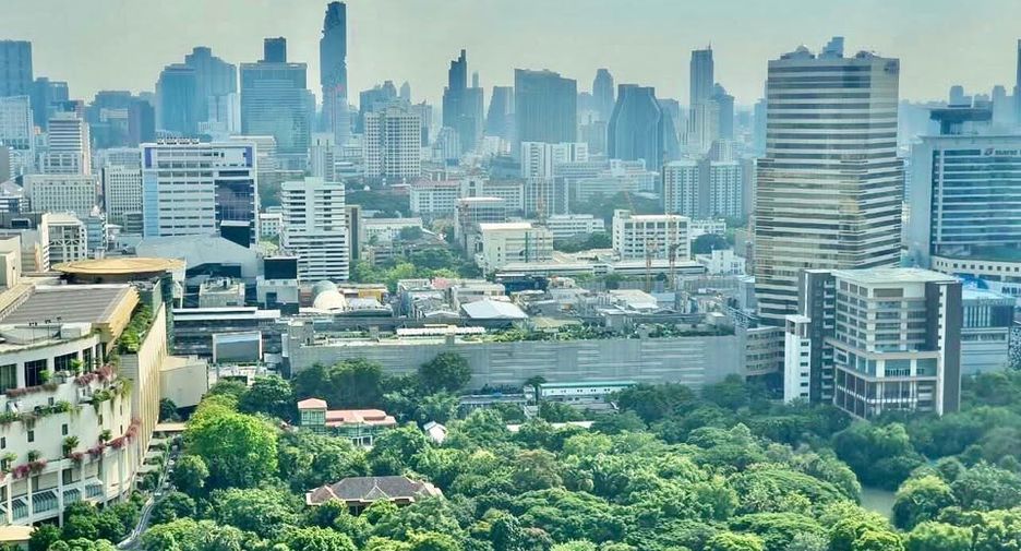 For rent 2 ベッドルーム condo in Pathum Wan, Bangkok