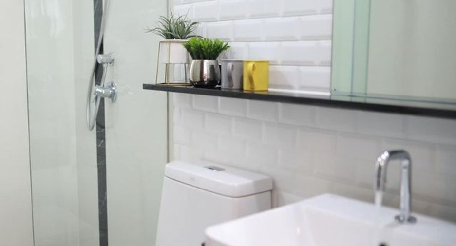 Condo en alquiler y en venta de 2 habitaciones en Pathum Wan, Bangkok