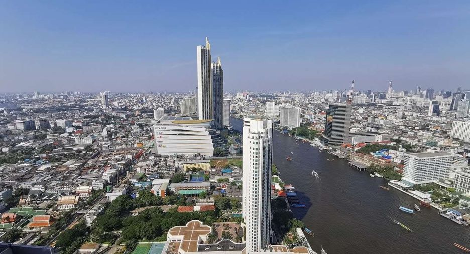 For rent 2 bedrooms condo in Sathon, Bangkok