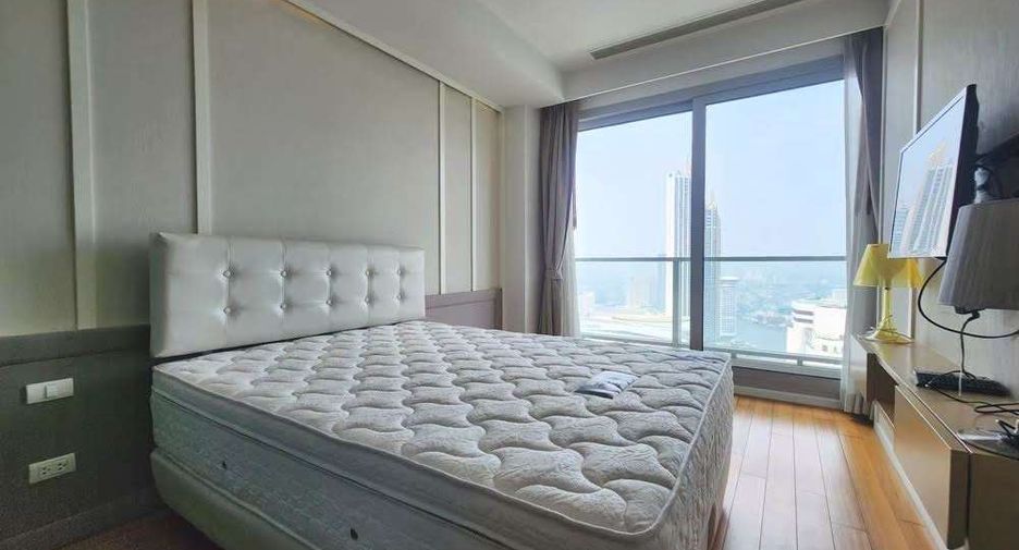 For rent 2 bedrooms condo in Sathon, Bangkok