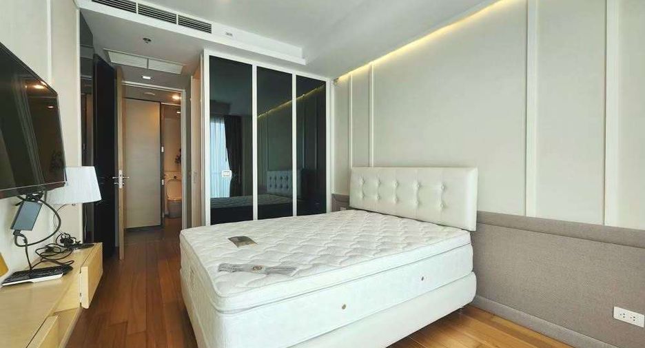 For rent 2 bedrooms condo in Sathon, Bangkok