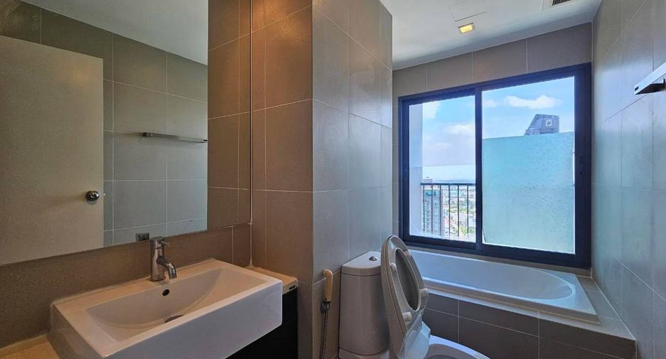 For rent and for sale 3 bedrooms condo in Khlong Toei, Bangkok