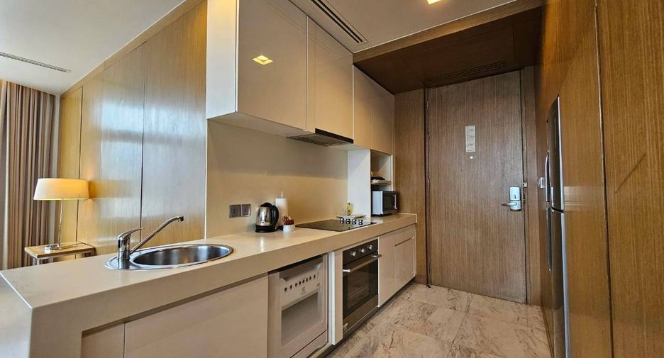 For rent 1 bed condo in Khlong Toei, Bangkok