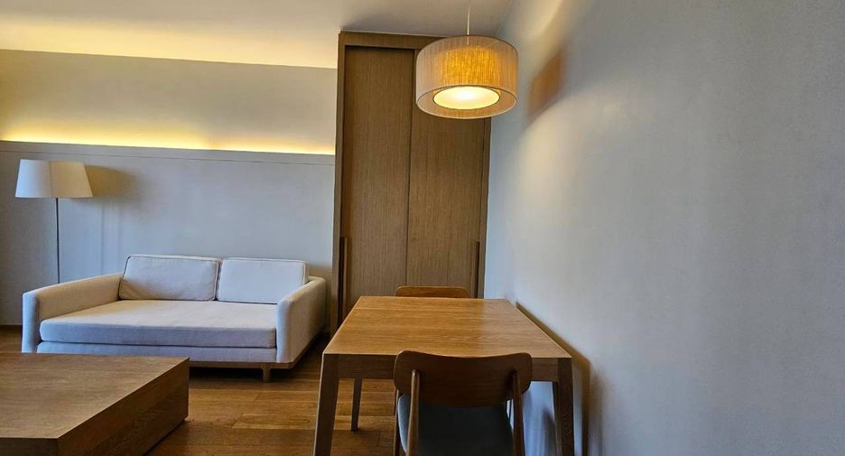 For rent 1 bed condo in Khlong Toei, Bangkok