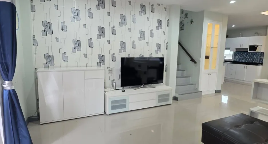 Haus zum Kauf mit 3 Zimmer in Bang Lamung, Chonburi