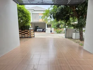 Haus zum Kauf mit 3 Zimmer in Bang Lamung, Chonburi