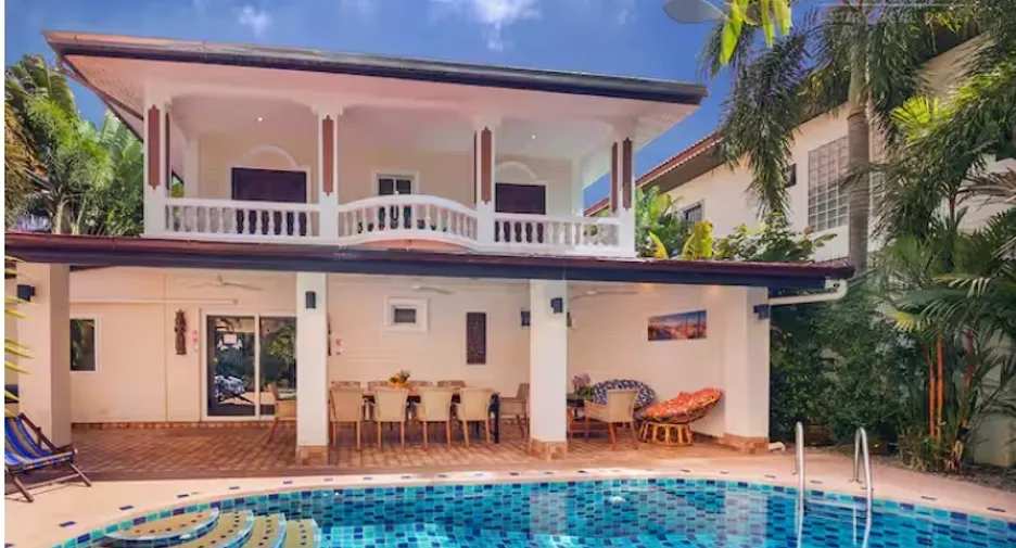 Villa en venta de 6 habitaciones en Bang Lamung, Chonburi