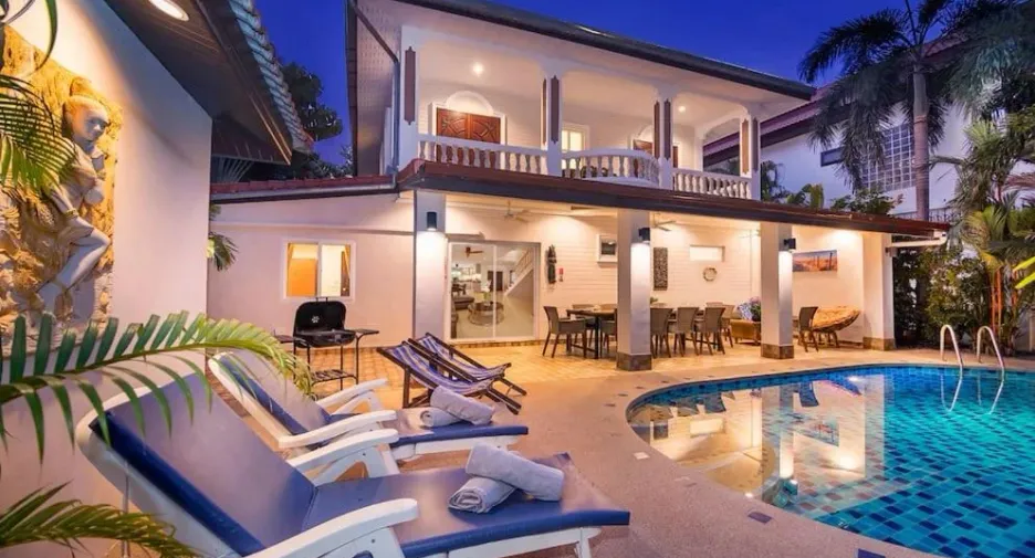 Villa en venta de 6 habitaciones en Bang Lamung, Chonburi