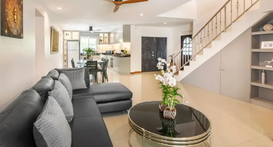 Villa en venta de 6 habitaciones en Bang Lamung, Chonburi