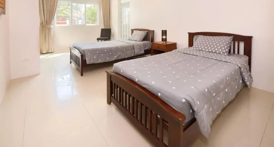 Villa en venta de 6 habitaciones en Bang Lamung, Chonburi