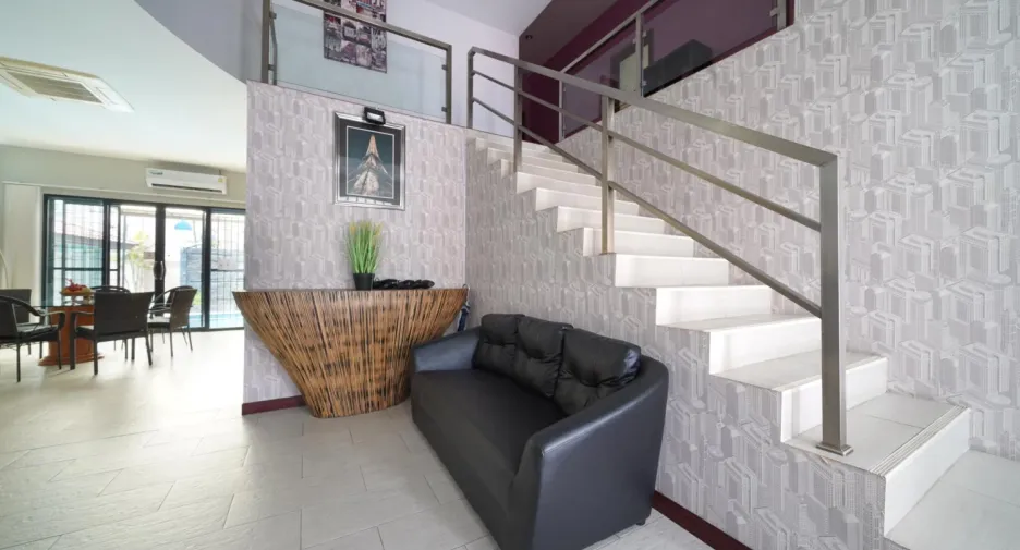 Villa zum Kauf mit 7 Zimmer in Bang Lamung, Chonburi