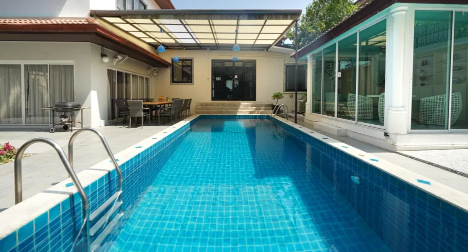 Villa zum Kauf mit 7 Zimmer in Bang Lamung, Chonburi
