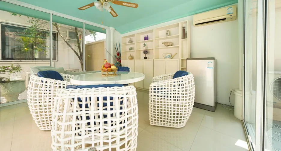 Villa zum Kauf mit 7 Zimmer in Bang Lamung, Chonburi