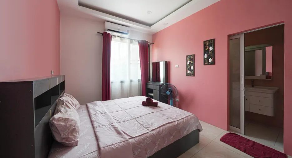 Villa zum Kauf mit 7 Zimmer in Bang Lamung, Chonburi