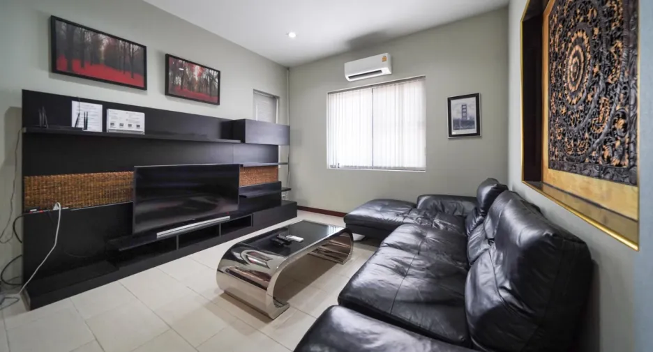 Villa zum Kauf mit 7 Zimmer in Bang Lamung, Chonburi