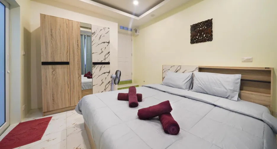 Villa zum Kauf mit 7 Zimmer in Bang Lamung, Chonburi