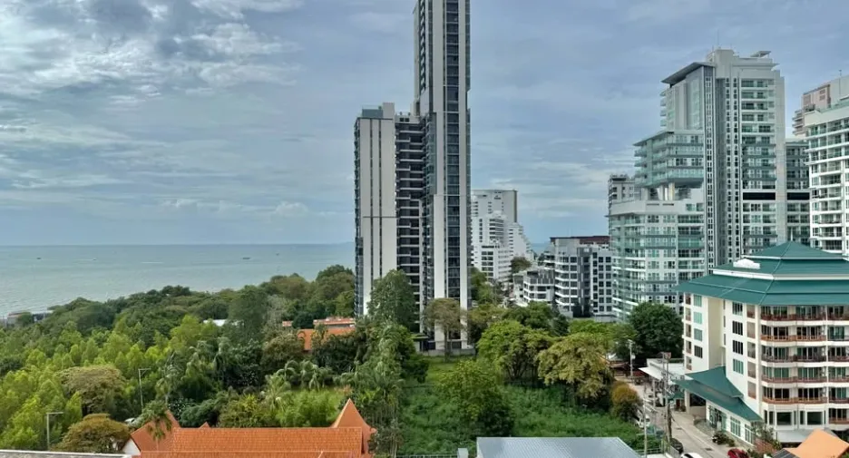 For sale studio condo in Bang Lamung, Chonburi