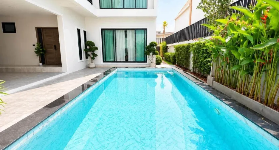 Villa zum Kauf mit 4 Zimmer in Bang Lamung, Chonburi