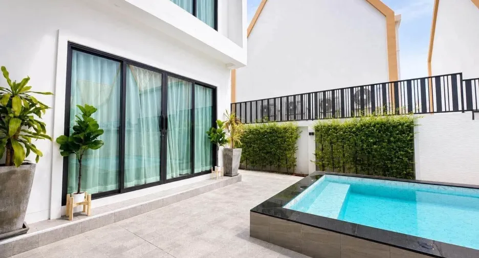 Villa zum Kauf mit 4 Zimmer in Bang Lamung, Chonburi