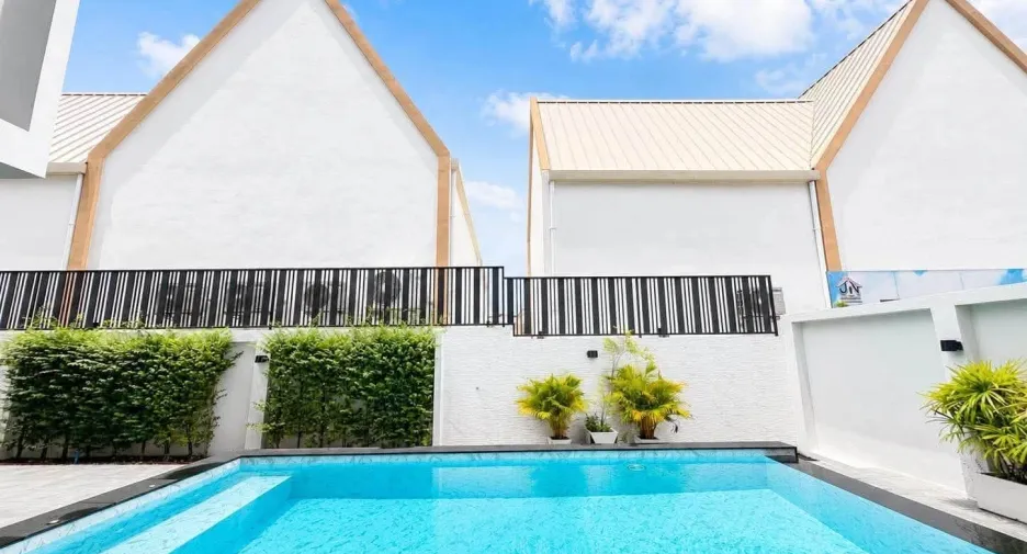 Villa zum Kauf mit 4 Zimmer in Bang Lamung, Chonburi