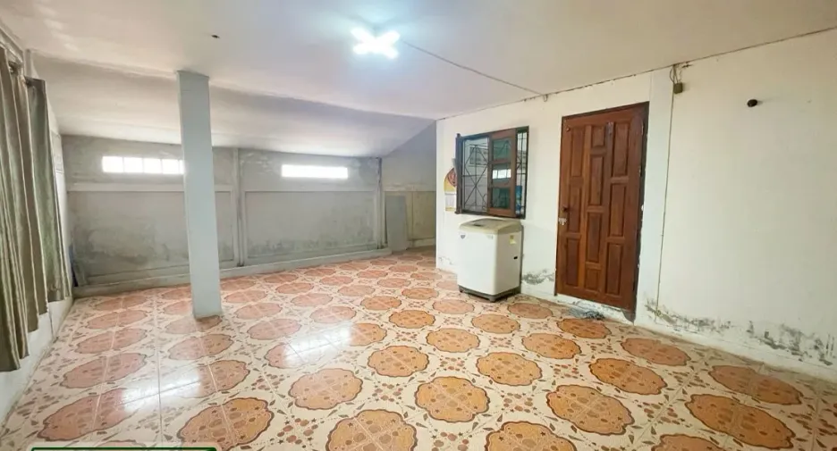 For sale 2 bedrooms house in Mueang Uttaradit, Uttaradit