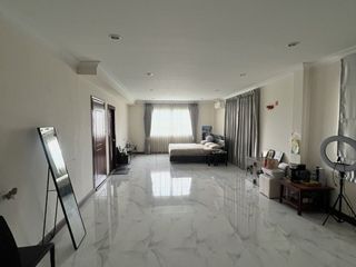 For sale 6 bedrooms house in Phasi Charoen, Bangkok