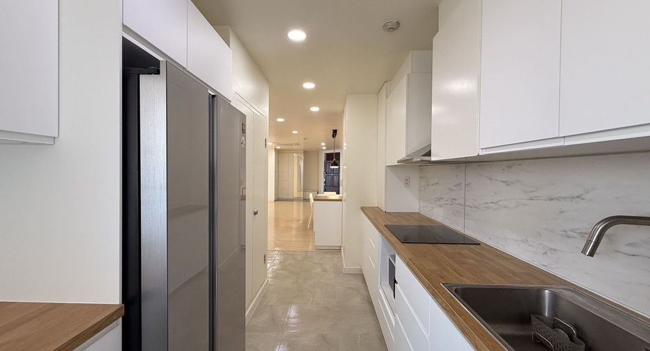 ขาย 2 ห้องนอน คอนโด ใน บางนา, กรุงเทพฯ