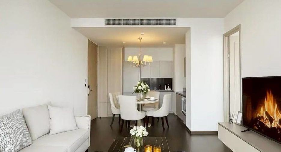 For sale 1 bed condo in Khlong Toei, Bangkok