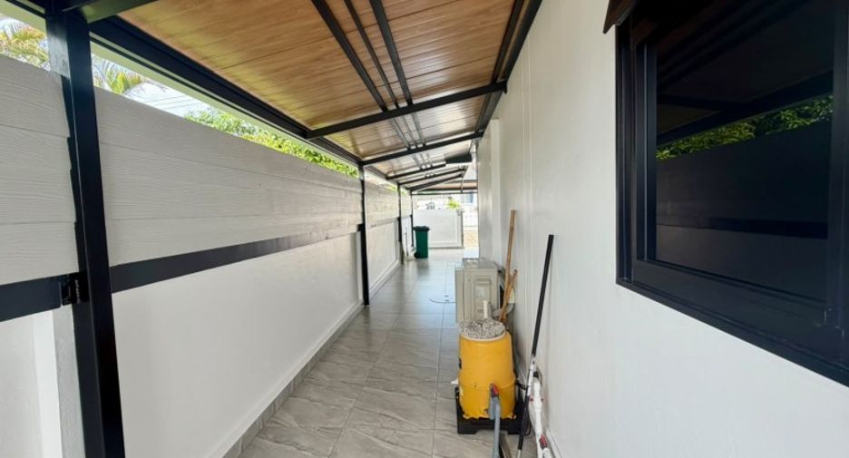 Haus zum Kauf mit 3 Zimmer in Bang Lamung, Chonburi