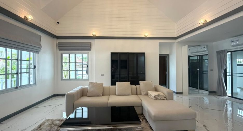 Haus zum Kauf mit 3 Zimmer in Bang Lamung, Chonburi