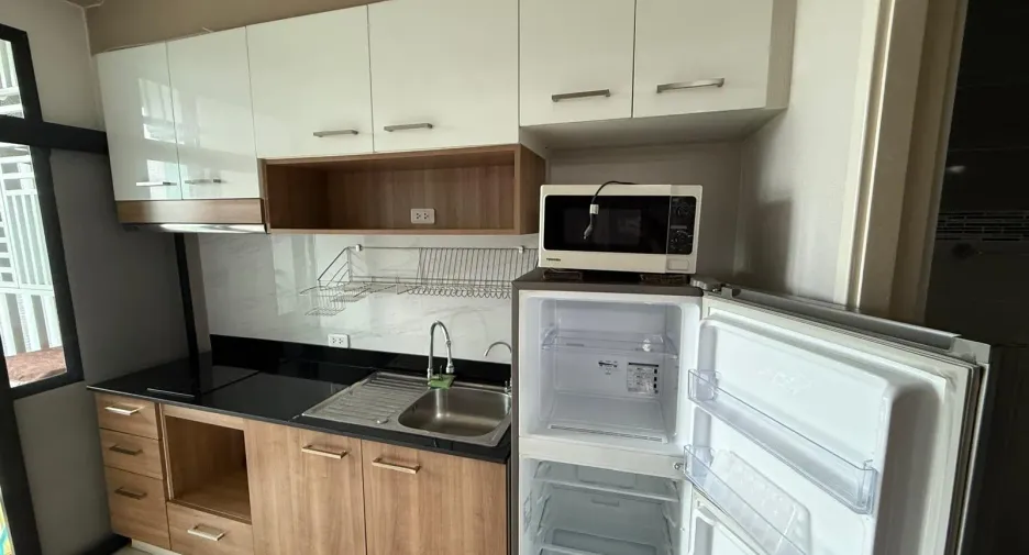 Condo en alquiler de 2 habitaciones en Mueang Chiang Mai, Chiang Mai
