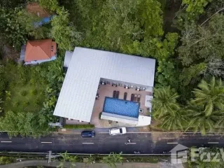 À vendre 10 chambres hôtel à Mueang Krabi, Krabi