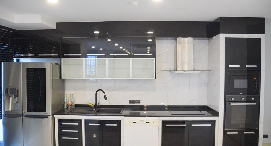 Wohnung zum Kauf mit 3 Zimmer in Watthana, Bangkok