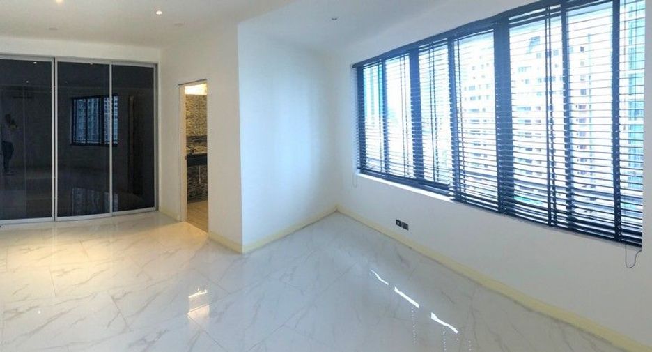 Wohnung zum Kauf mit 3 Zimmer in Watthana, Bangkok