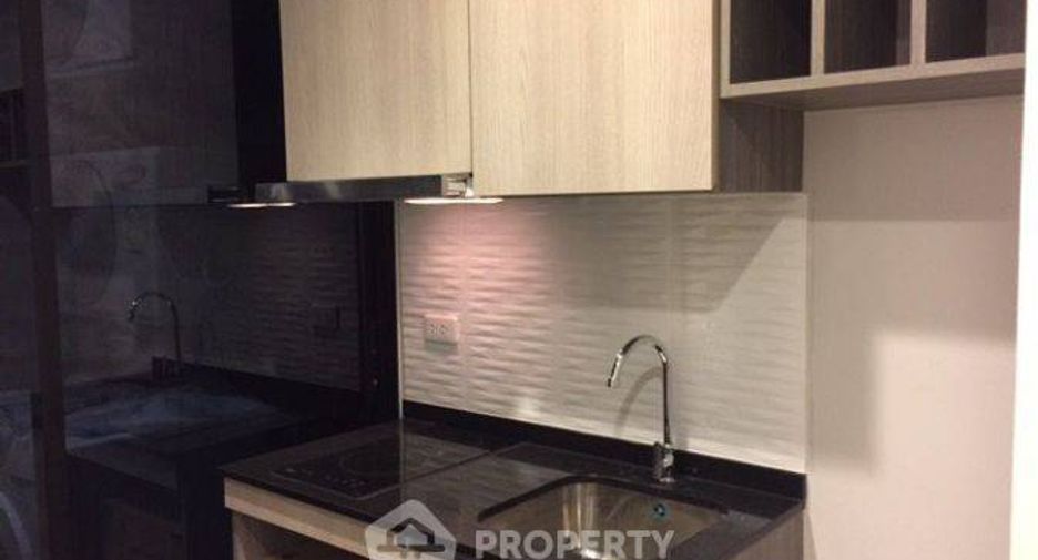 À vendre 1 chambre condo à Din Daeng, Bangkok
