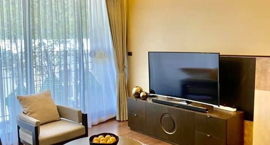 For rent 2 bedrooms condo in Sathon, Bangkok