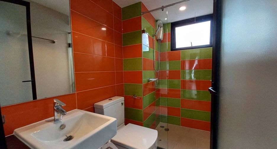 Condo en venta de 2 habitaciones en Bang Na, Bangkok