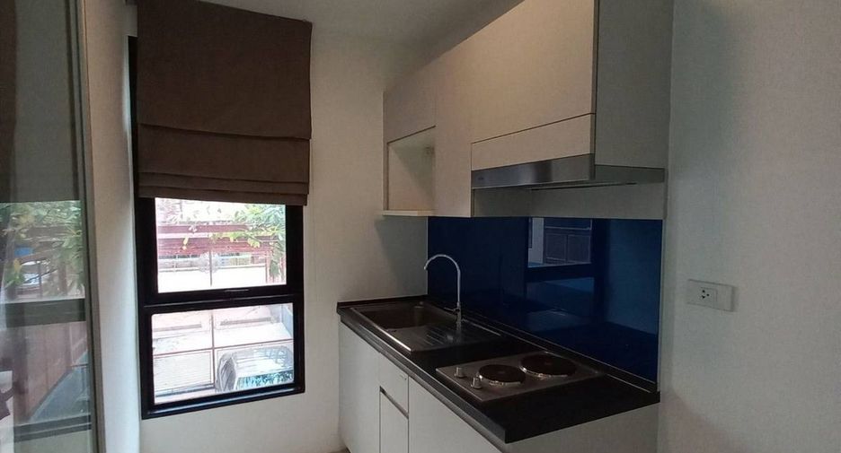 Condo en venta de 2 habitaciones en Bang Na, Bangkok