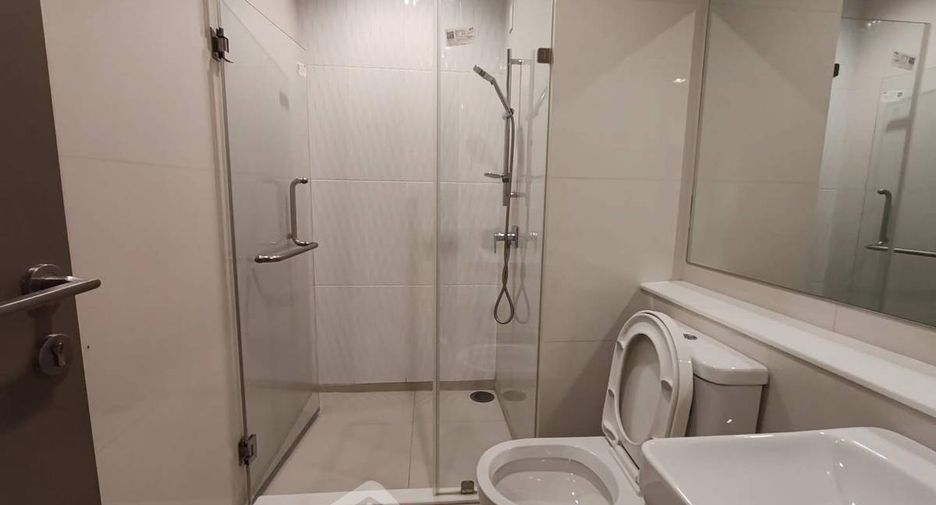 For rent and for sale 2 bedrooms condo in Huai Khwang, Bangkok