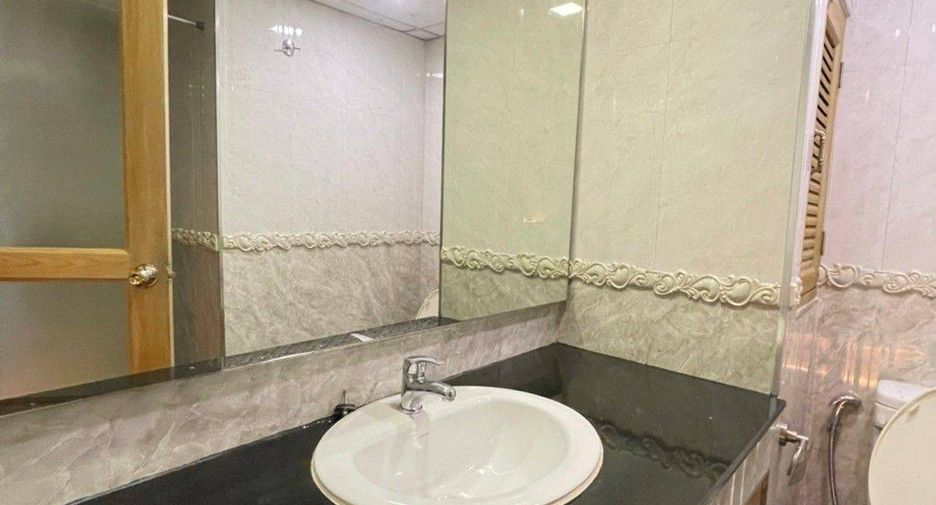 For sale 2 ベッドルーム condo in Bang Phli, Samut Prakan