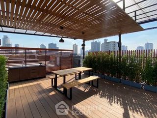 For rent 4 bedrooms house in Watthana, Bangkok