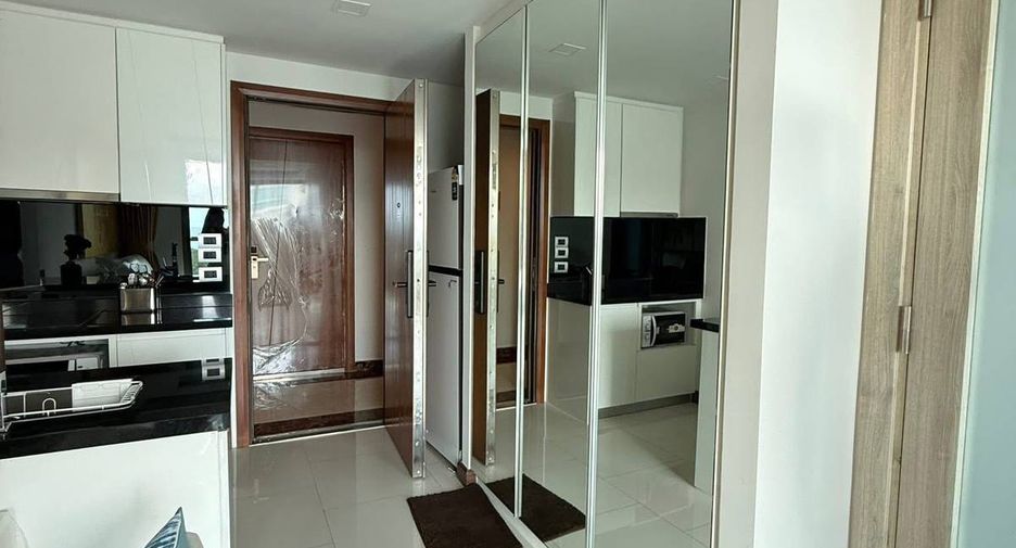 Condo en alquiler de 1 habitaciones en Bang Lamung, Chonburi