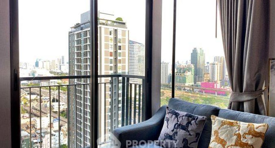 For rent 2 bedrooms condo in Huai Khwang, Bangkok