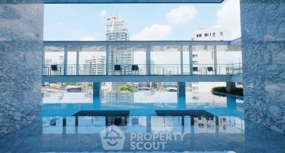 Condo en alquiler de 2 habitaciones en Khlong Toei, Bangkok
