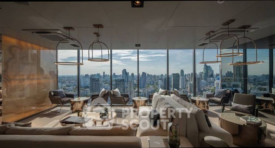 For sale 1 bed condo in Khlong Toei, Bangkok