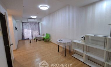 Wohnung zum Kauf mit 1 Zimmer in Khlong San, Bangkok