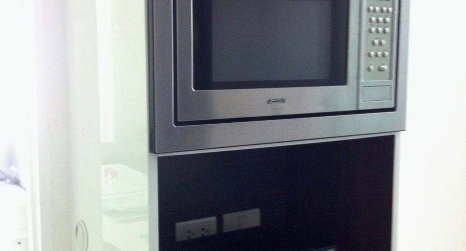 For sale 2 ベッドルーム condo in Phra Khanong, Bangkok
